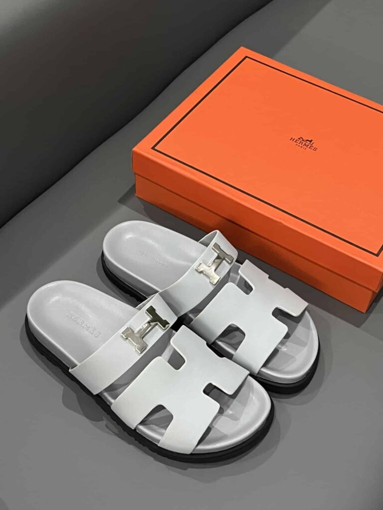 Hermes Chypre Sandal H Logo Silver Hardware Light Grey - Image 2