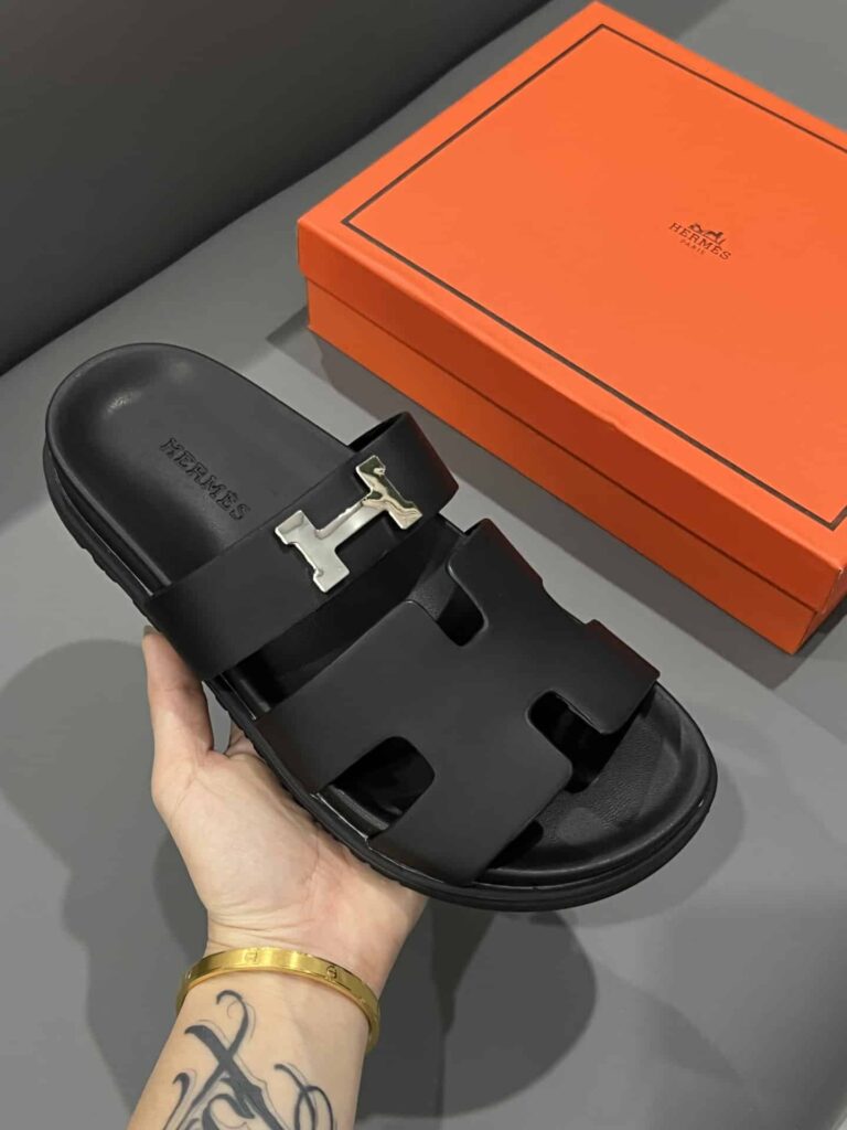 Hermes Chypre Sandal H Logo Silver Hardware Black - Image 5