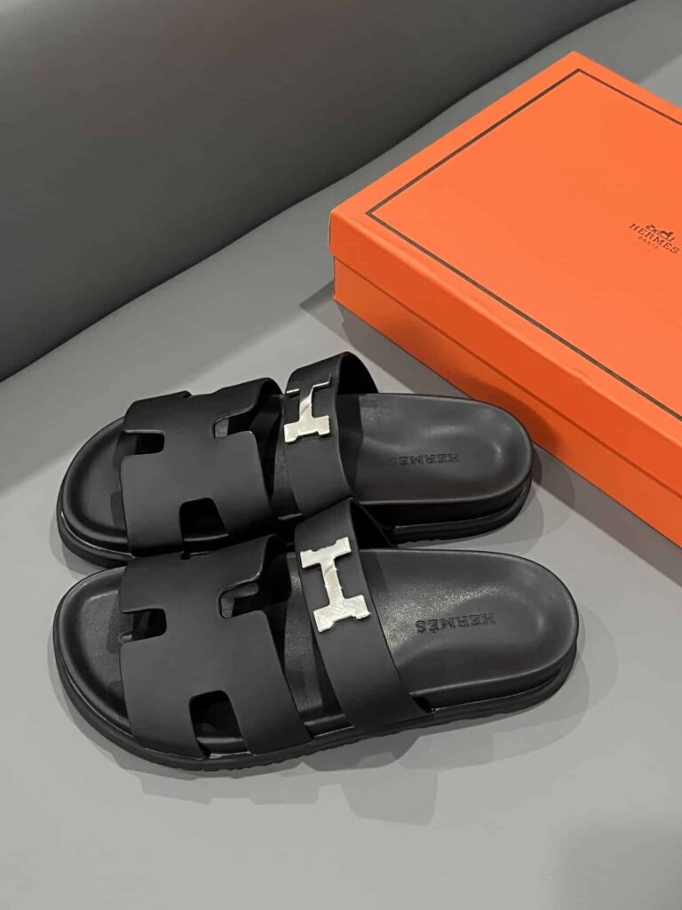 Hermes Chypre Sandal H Logo Silver Hardware Black - Image 4