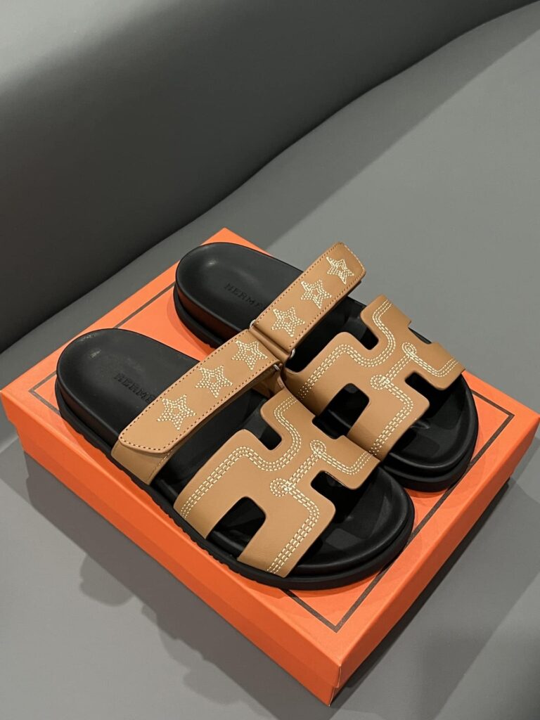 Hermes Chypre Sandal Star Stitched Naturel H232142Z A3350 - Image 7