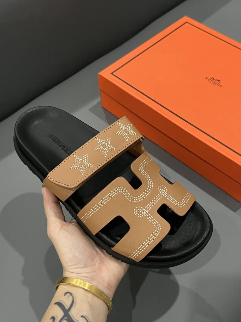 Hermes Chypre Sandal Star Stitched Naturel H232142Z A3350 - Image 4