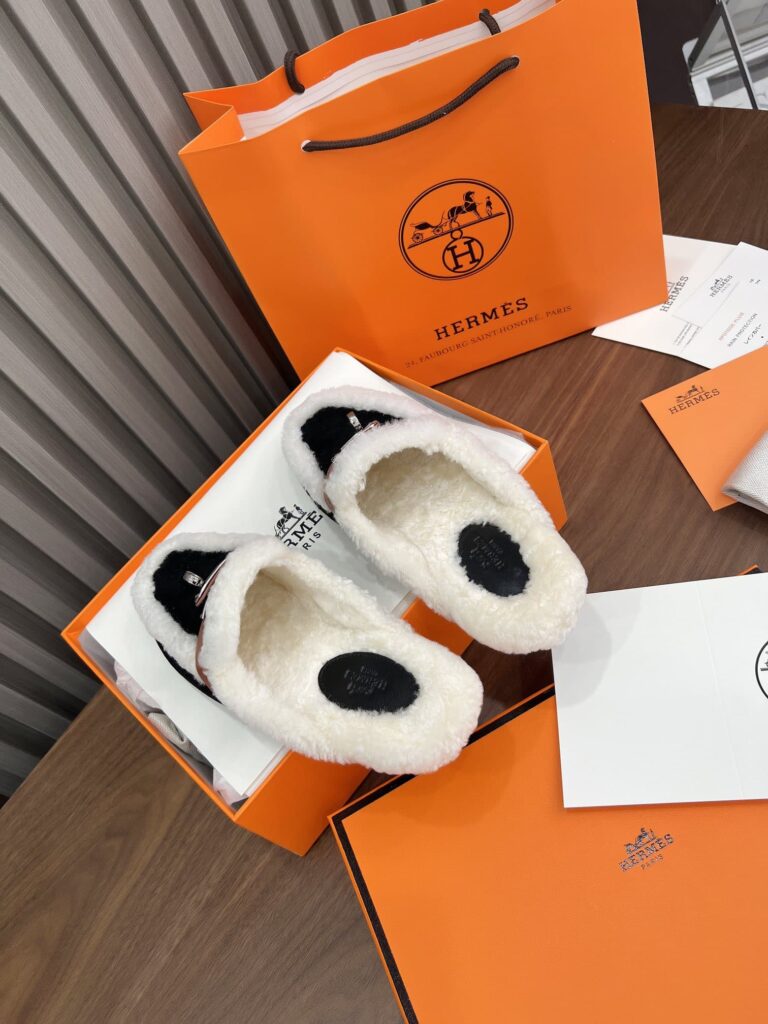 Hermes Oz Mule Shearling Black White - Image 4