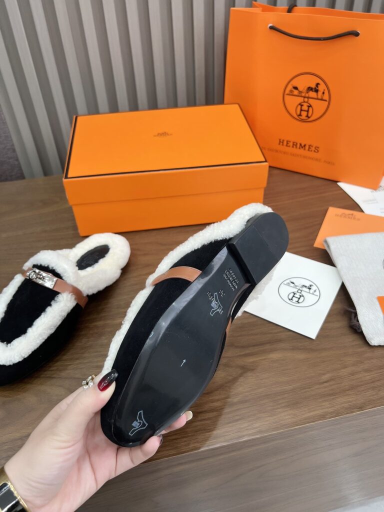 Hermes Oz Mule Shearling Black White - Image 7