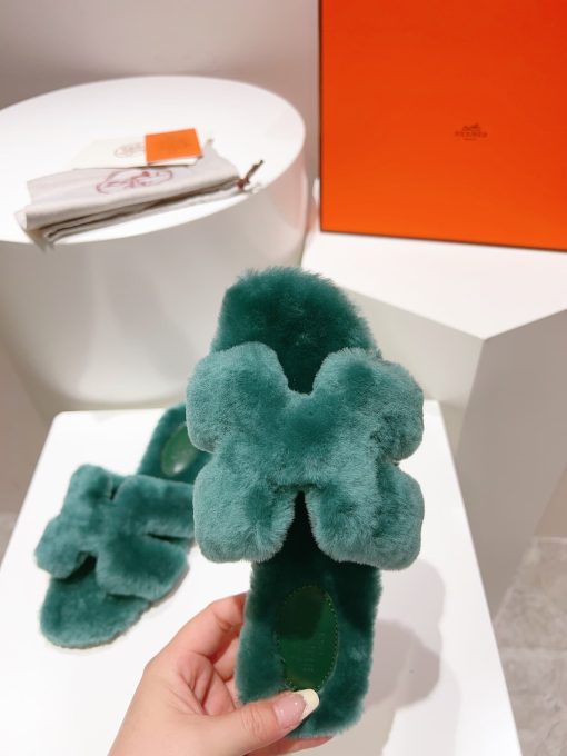 Hermes Oran Sandal Vert Anglais H231288Z - Image 5