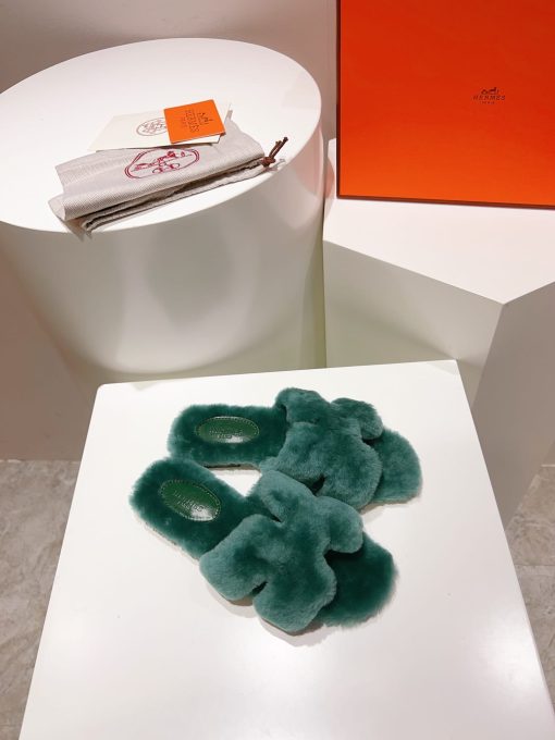 Hermes Oran Sandal Vert Anglais H231288Z - Image 3