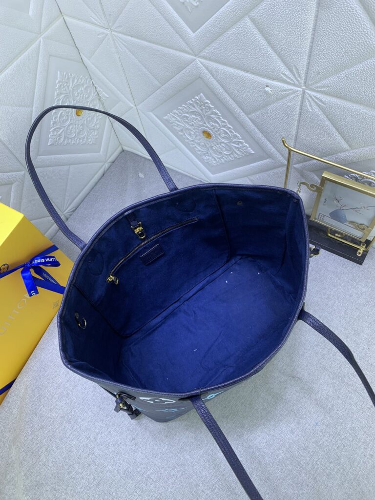 Louis Vuitton Neverfull Mm Blue 31Cm - Image 2