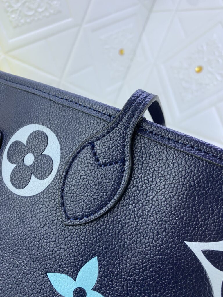 Louis Vuitton Neverfull Mm Blue 31Cm - Image 5