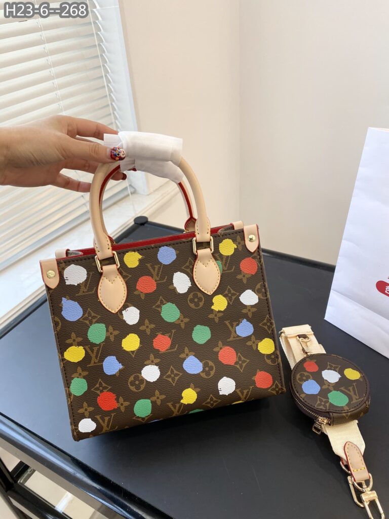 Louis Vuitton Lv X Yk Onthego Pm 25Cm - Image 2