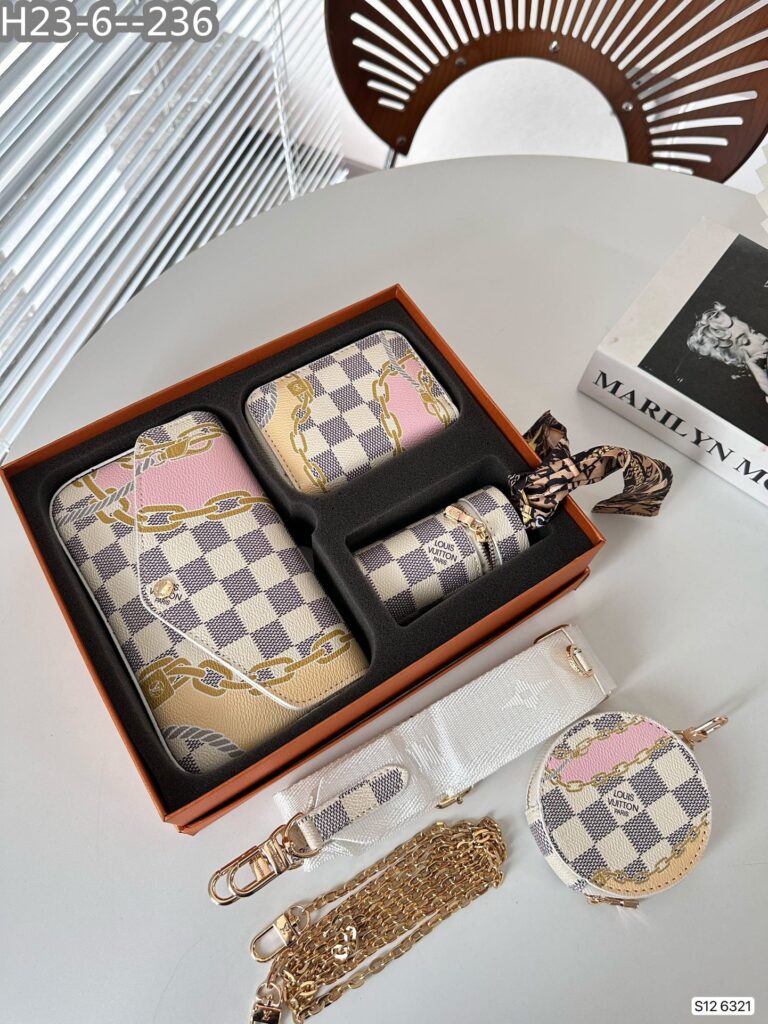 Louis Vuitton Set Of 3 Items Damier Azur 18Cm - Image 3