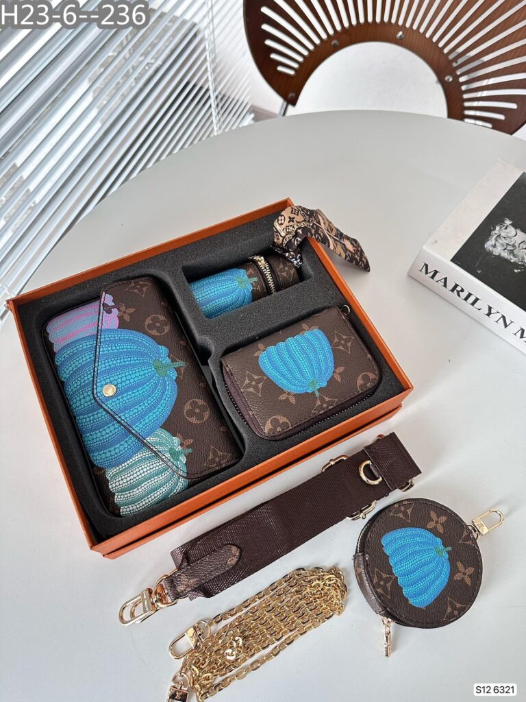 Louis Vuitton Set Of 3 Items Monogram Blue Pumpkin 18Cm - Image 2