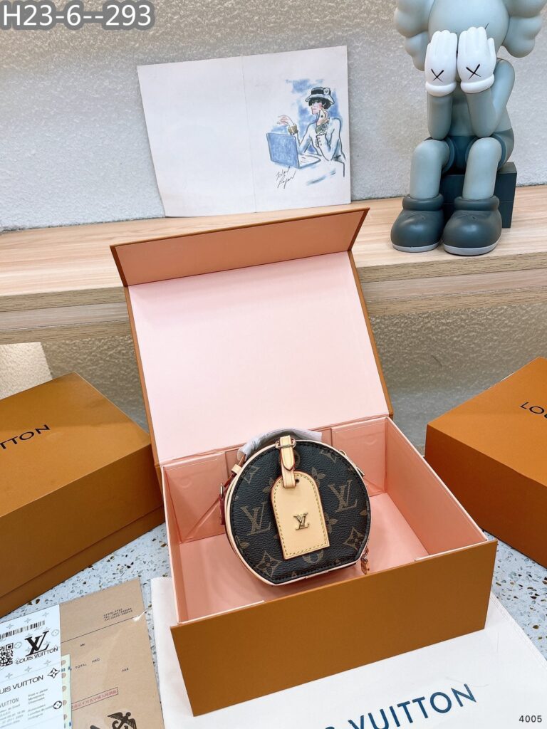 Louis Vuitton Petite Boite Chapeau Beige And Brown 13Cm - Image 2