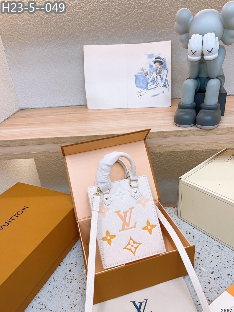 Louis Vuitton Petit Sac Plat Monogram Yellow And White 18Cm - Image 3