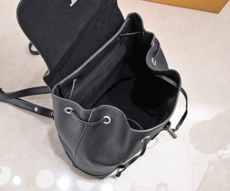 Louis Vuitton Lockme Backpack Black 28Cm - Image 4