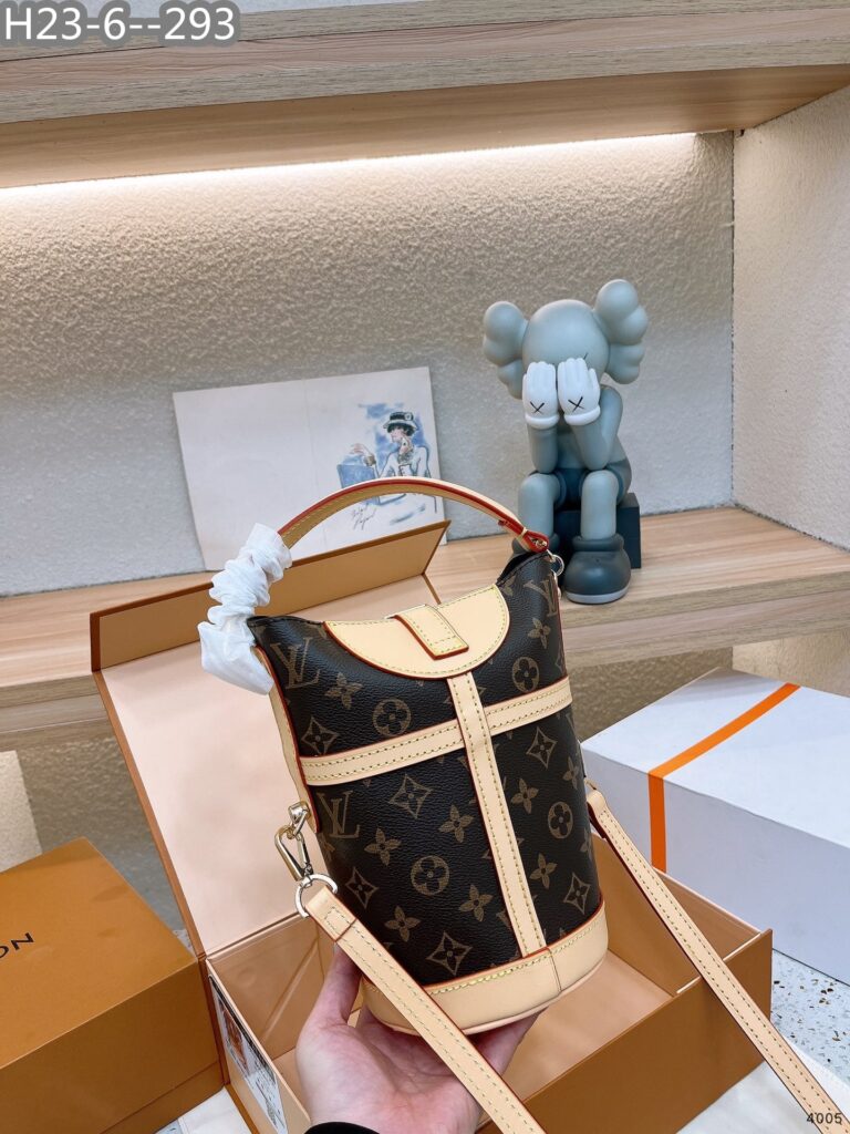 Louis Vuitton Duffle Monogram 22Cm M43587 - Image 5