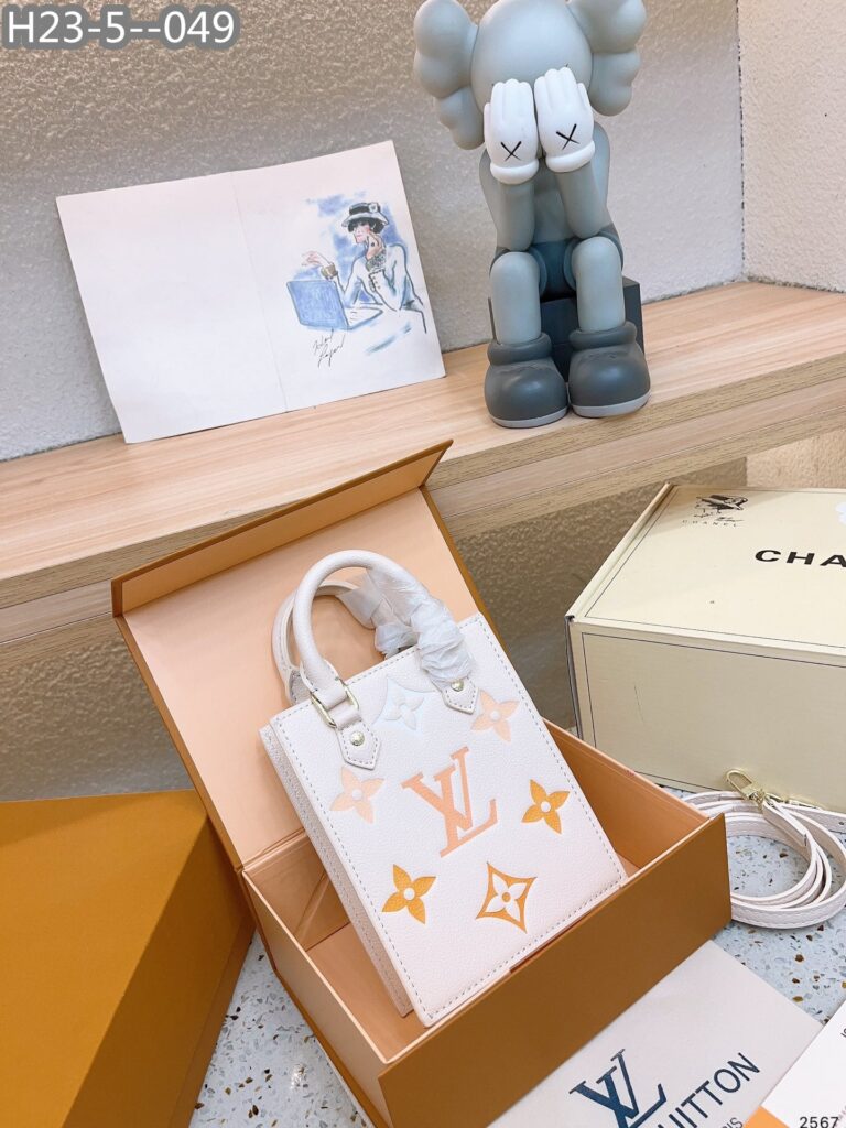 Louis Vuitton Petit Sac Plat Monogram Yellow And White 18Cm - Image 5