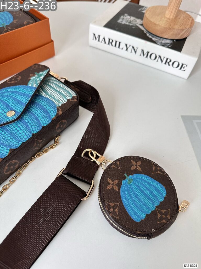 Louis Vuitton Set Of 3 Items Monogram Blue Pumpkin 18Cm - Image 6