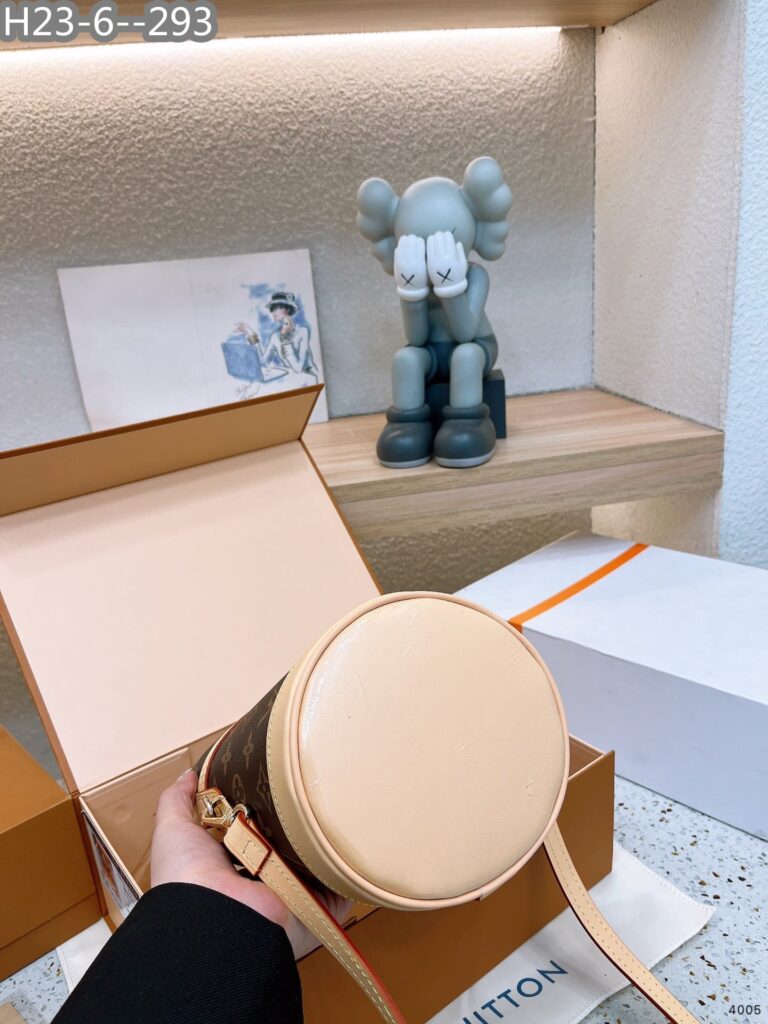 Louis Vuitton Duffle Monogram 22Cm M43587 - Image 7