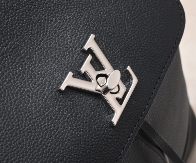 Louis Vuitton Lockme Backpack Black 28Cm - Image 7