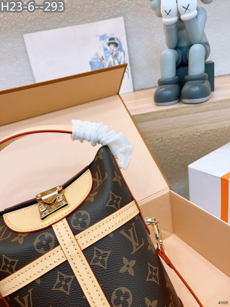 Louis Vuitton Duffle Monogram 22Cm M43587 - Image 9