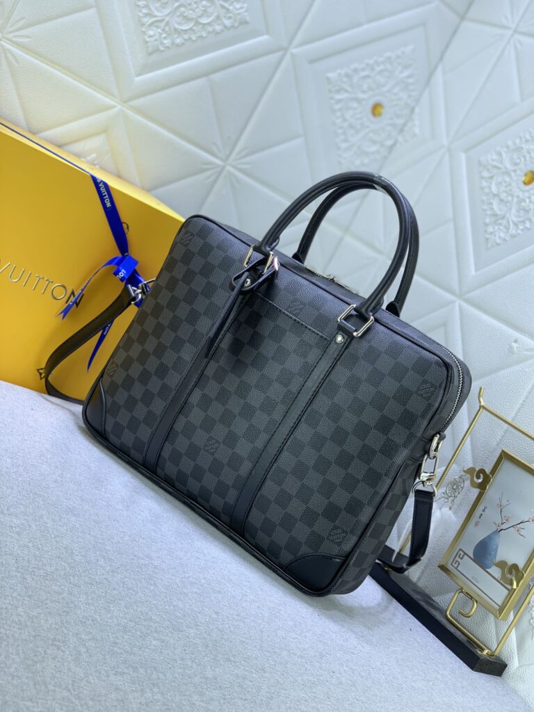Louis Vuitton Porte Documents Voyage Damier Black 37Cm N40485 - Image 3