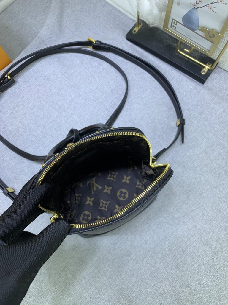 Louis Vuitton Alma Backpack Epi Leather Black 20Cm M25103 - Image 2
