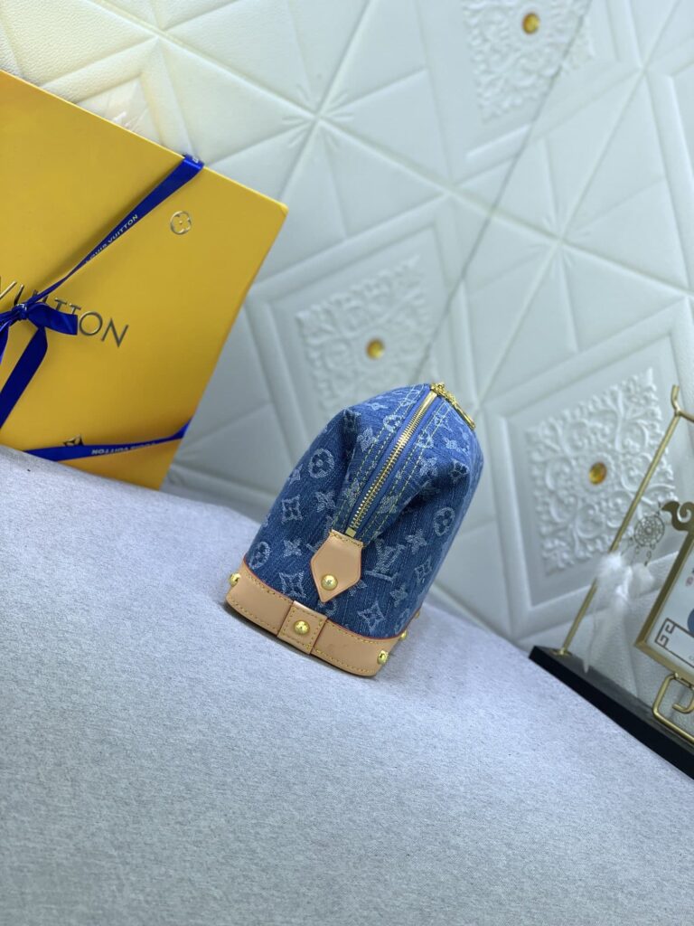 Louis Vuitton Pochette Cosmétique Gm Denim Blue 27Cm M24317 - Image 3