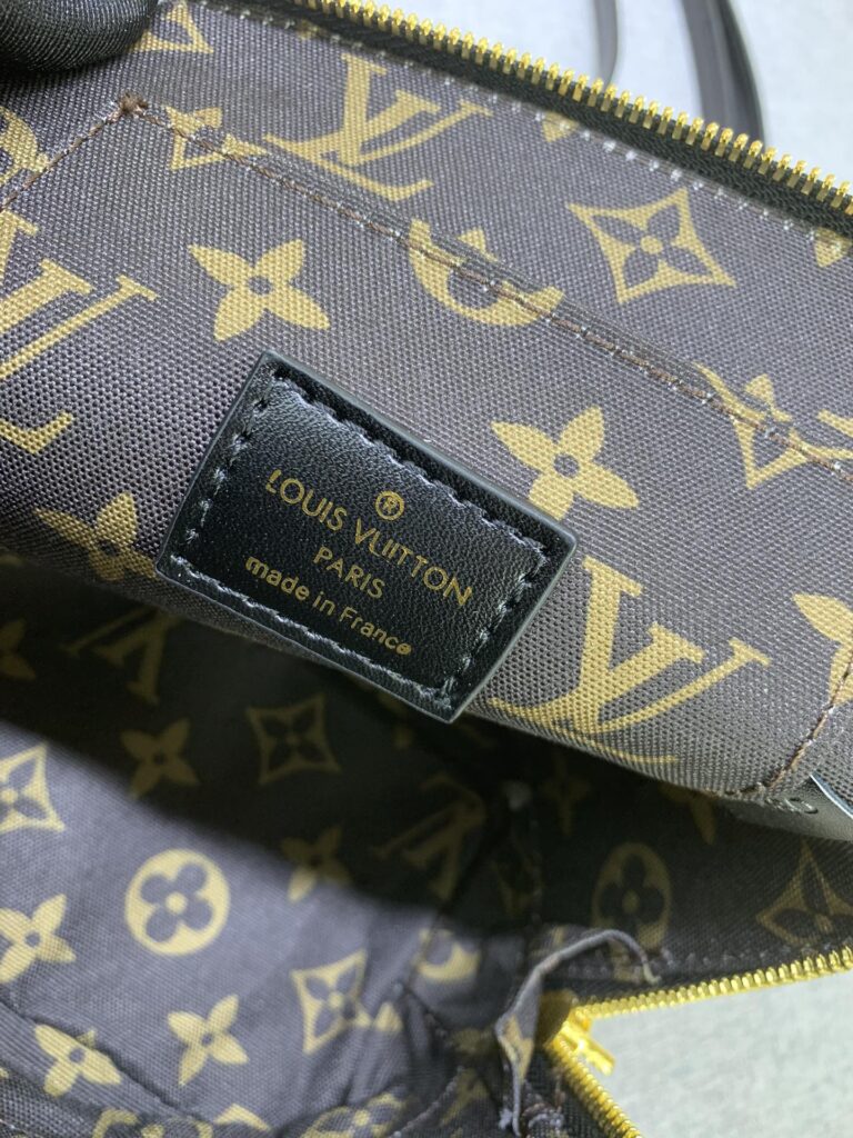 Louis Vuitton Alma Backpack Epi Leather Black 20Cm M25103 - Image 3