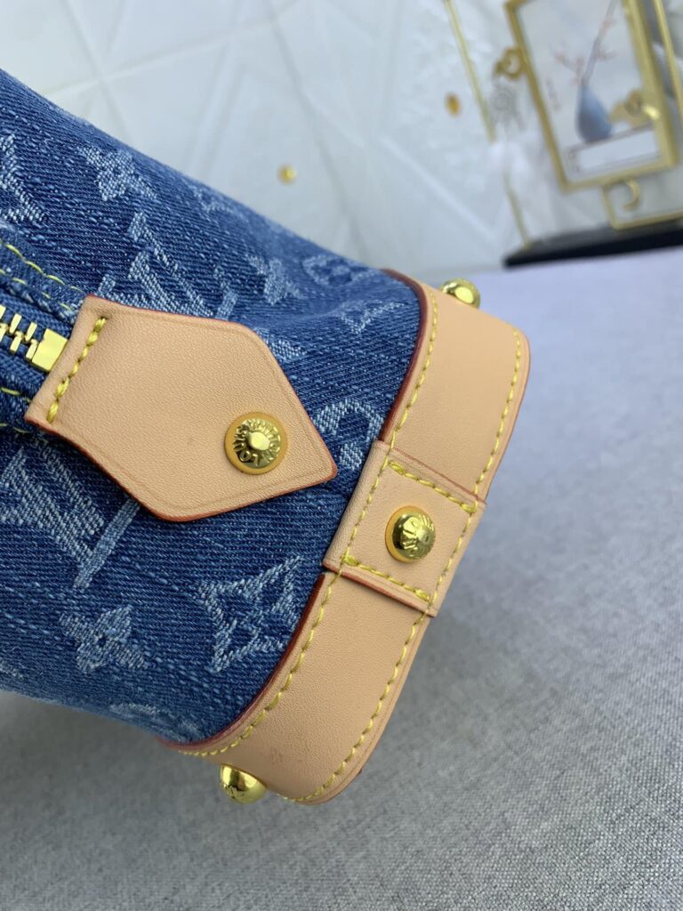Louis Vuitton Pochette Cosmétique Gm Denim Blue 27Cm M24317 - Image 8