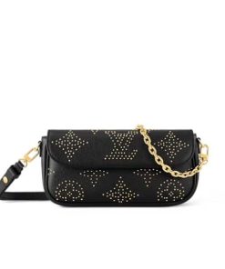 Louis Vuitton Wallet On Chain Ivy Black 22Cm M82653