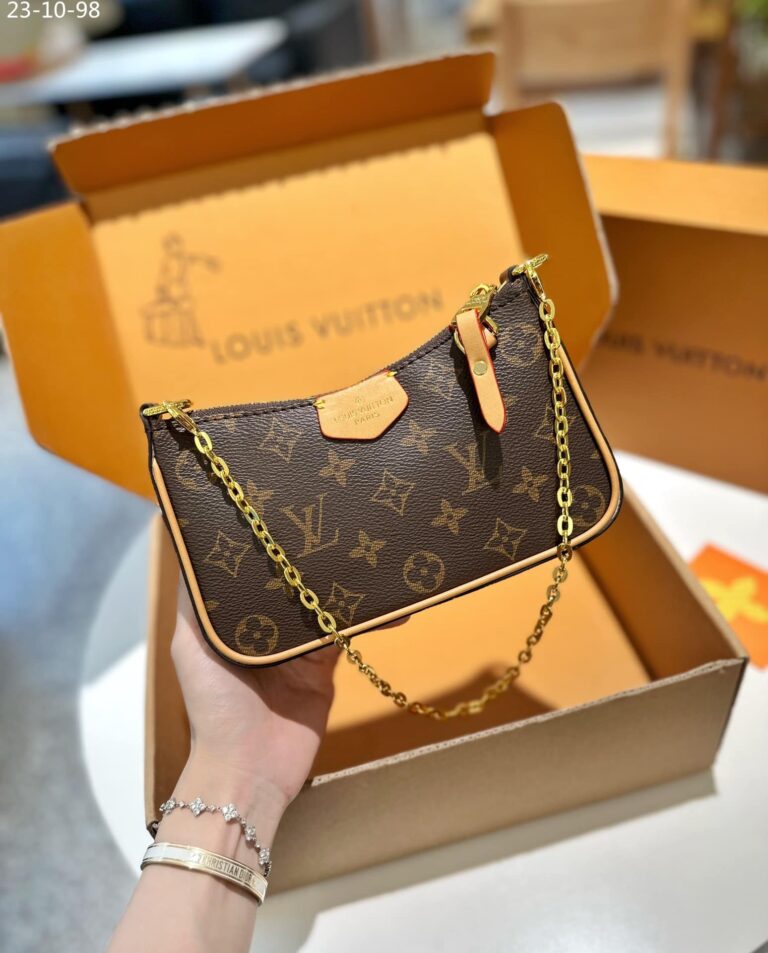 Louis Vuitton Easy Pouch On Strap Monogram Brown 26Cm - Image 2