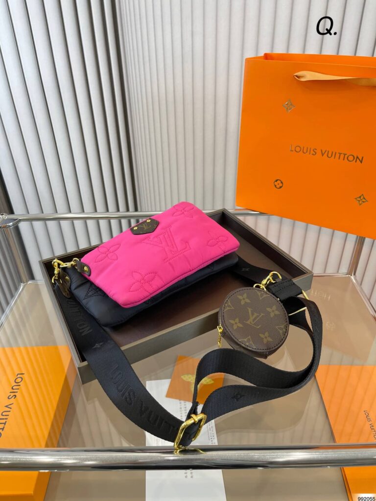 Louis Vuitton Multi Pochette Accessoires Pink 25Cm - Image 7