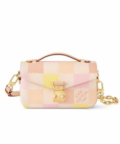 Louis Vuitton Pochette Métis East West Damier Canvas Peach 21Cm N40749