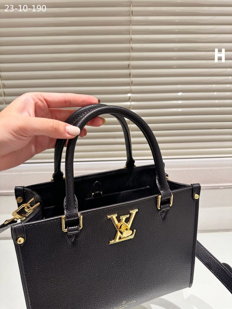 Louis Vuitton Lock Go Bags Black 25Cm M22311 - Image 8