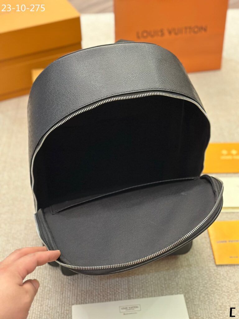 Louis Vuitton Discovery Backpack Black 42Cm - Image 7