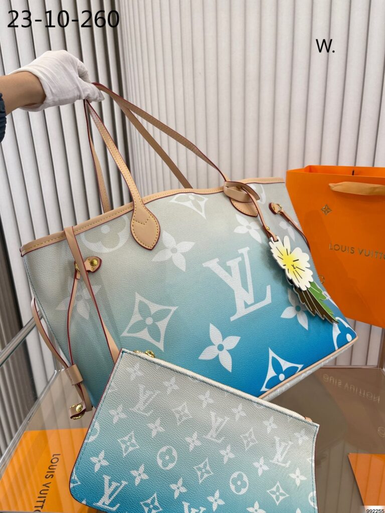 Louis Vuitton Neverfull Mm Blue 33Cm - Image 2