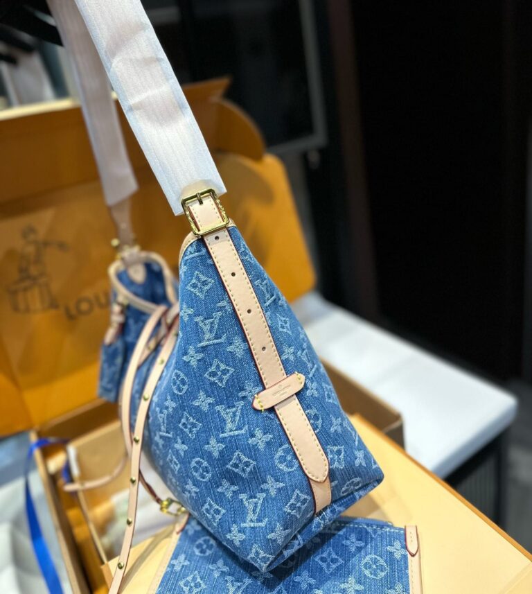 Louis Vuitton Carryall Pm Denim Blue 28Cm - Image 5