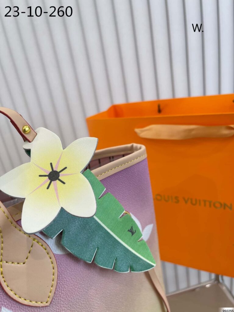 Louis Vuitton Neverfull Mm Pink 33Cm - Image 4