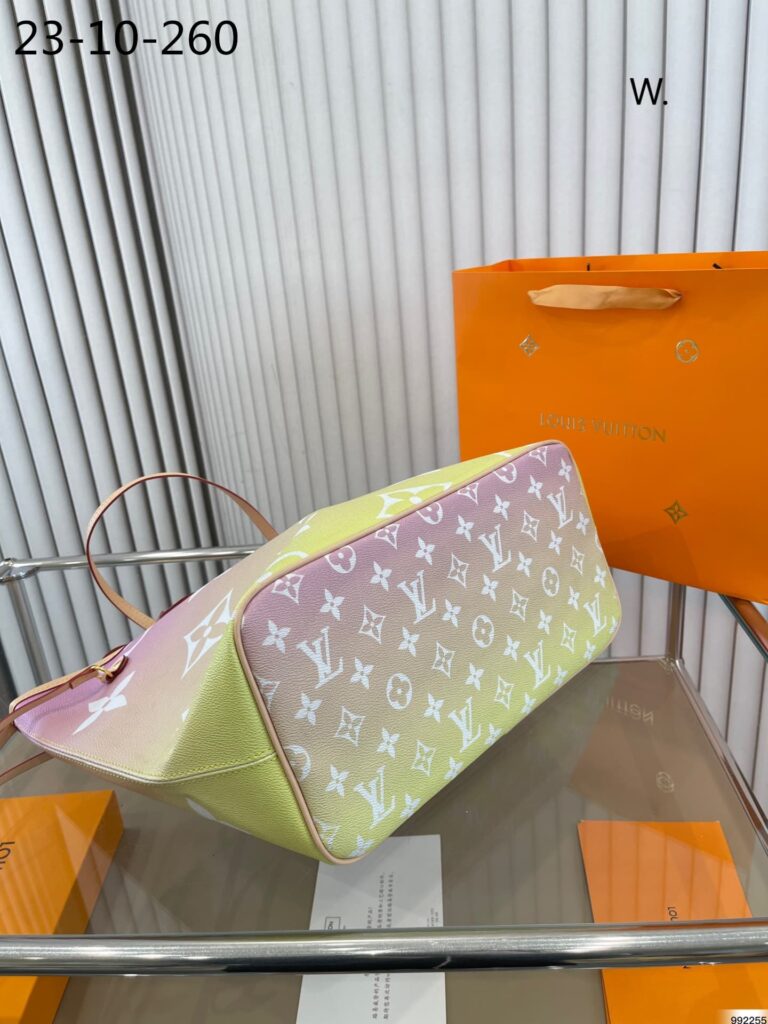 Louis Vuitton Neverfull Mm Pink 33Cm - Image 7