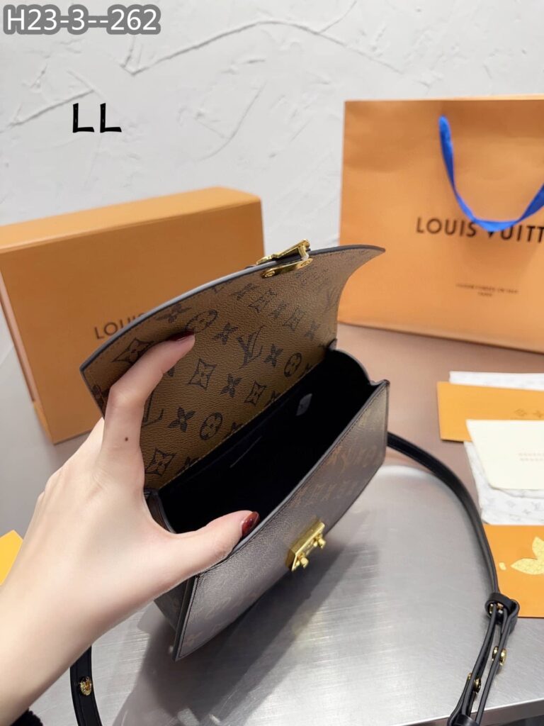 Louis Vuitton Tilsitt Bag Brown 23Cm M46548 - Image 10