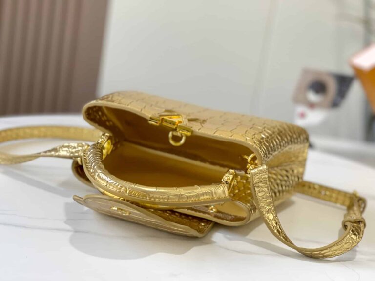 Louis Vuitton Capucines Gold 27Cm N92967 - Image 2