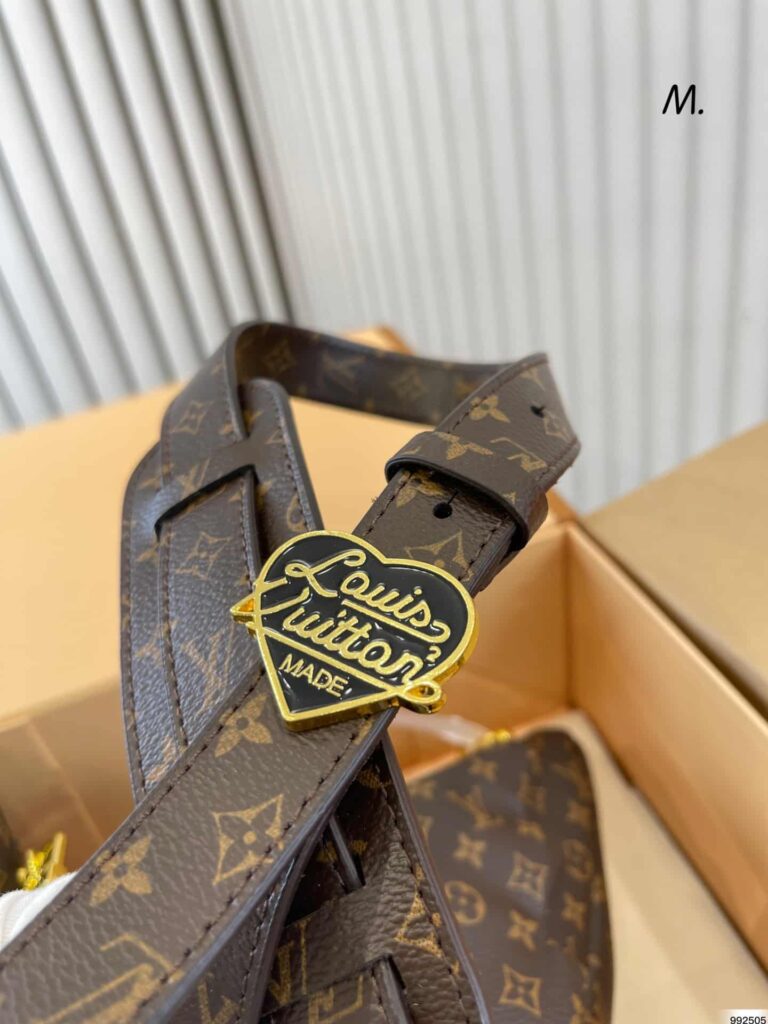 Louis Vuitton Duck Bag Brown 31Cm M45990 - Image 2