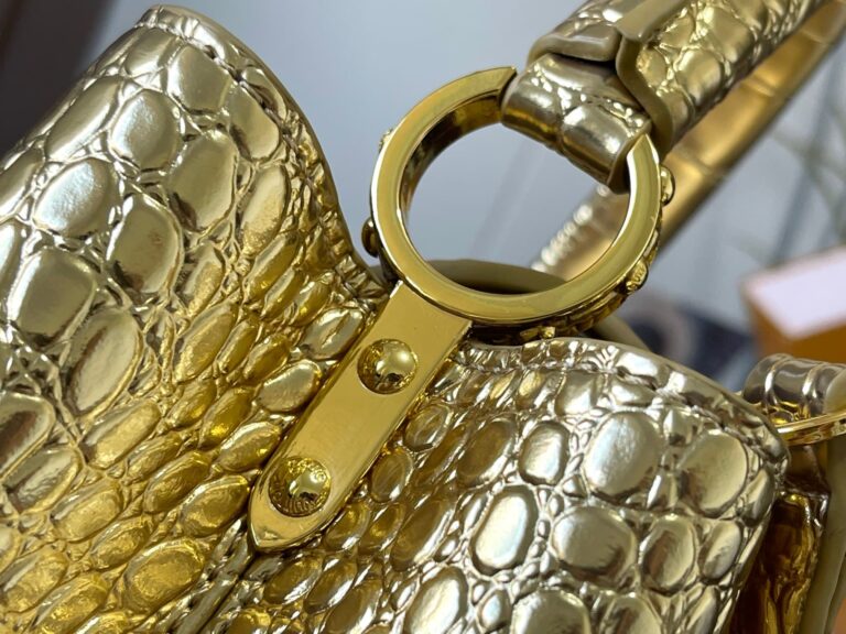 Louis Vuitton Capucines Gold 31.5Cm N92967 - Image 3