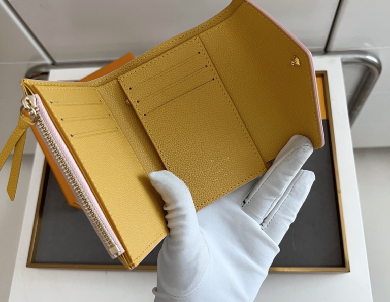 Louis Vuitton Victorine Short Wallet Pink And Grey 12Cm M81557 - Image 3