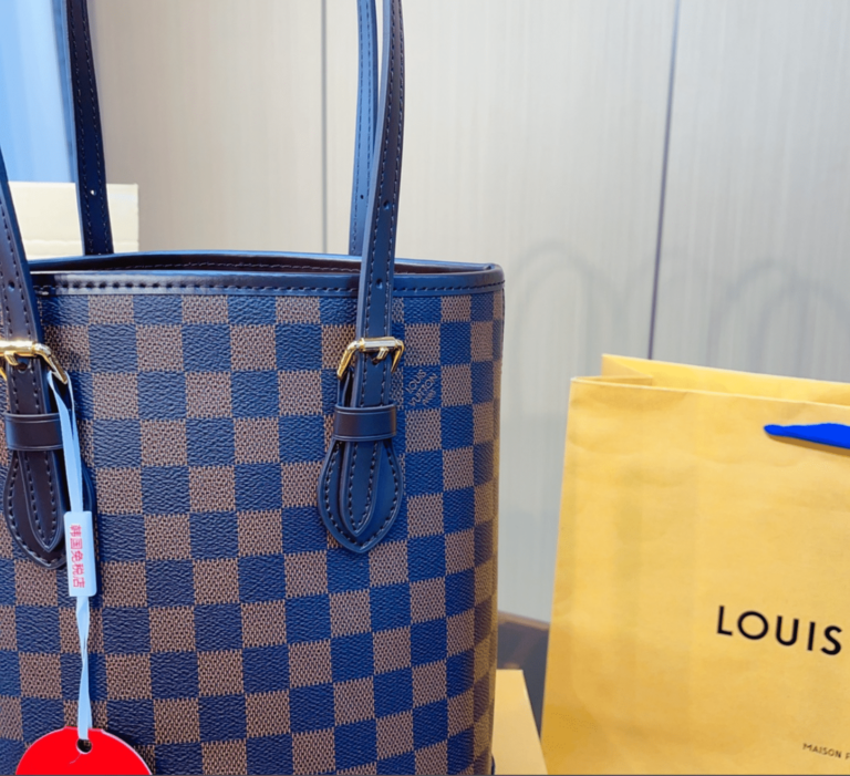 Louis Vuitton Damier Marais Bucket Tote Bag Navy Blue And Brown 26Cm N42240 - Image 3