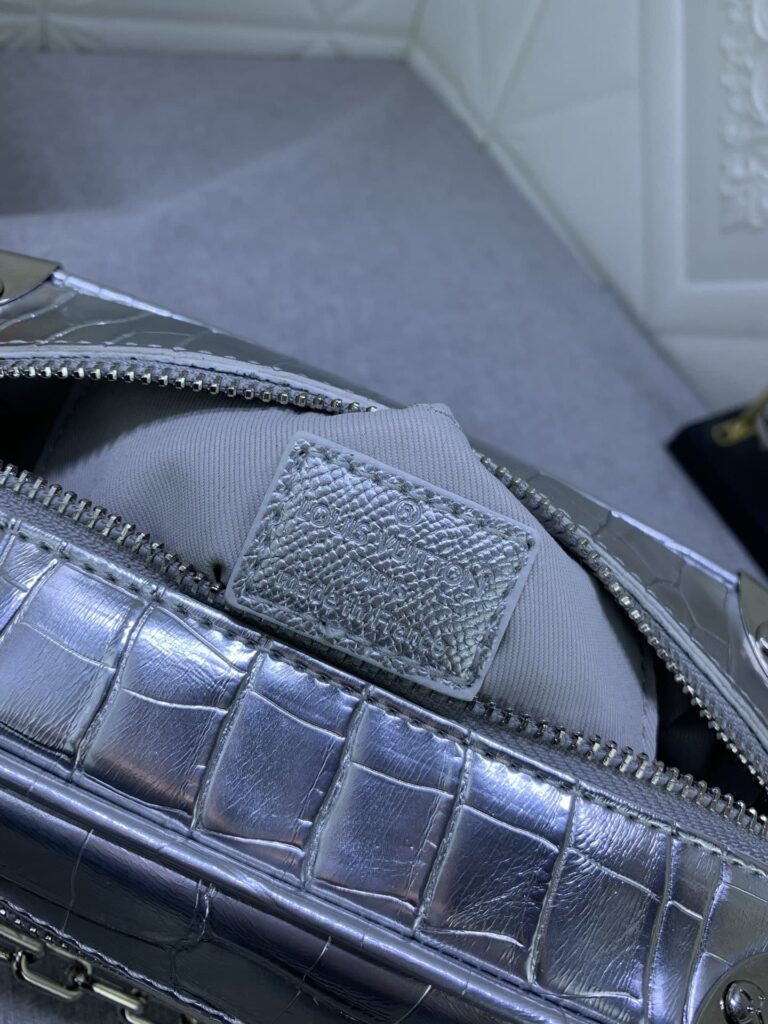 Louis Vuitton Mini Soft Trunk Crocodilian Silver Leather 18.5Cm N80956 - Image 3