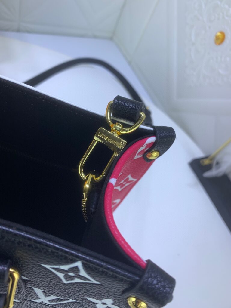 Louis Vuitton Onthego Mm 25Cm Black White And Pink M46060 - Image 4