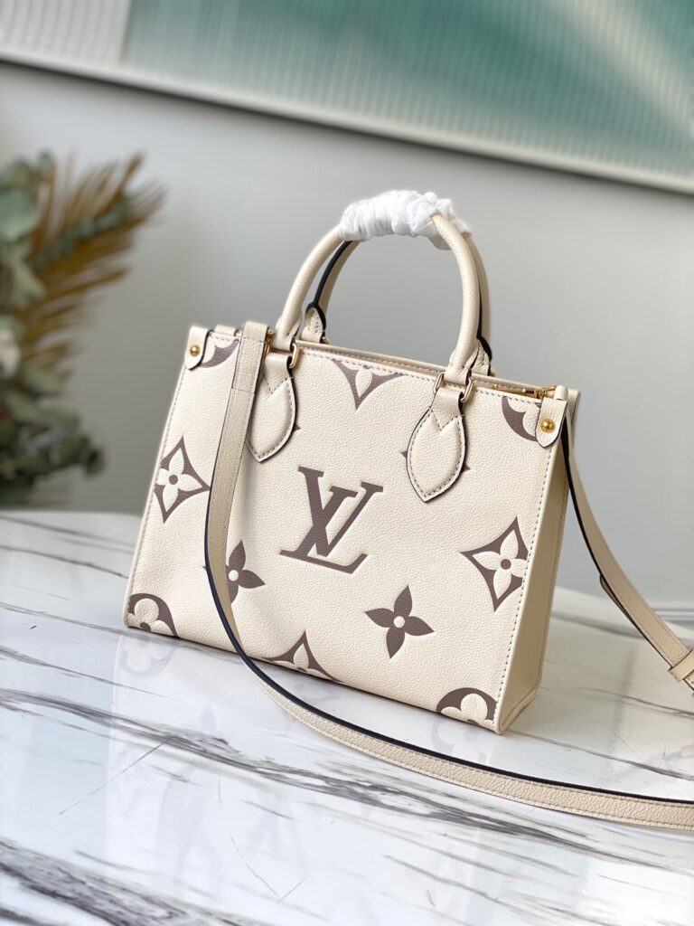 Louis Vuitton Empreinte Onthego Pm White 25Cm M45654 - Image 4