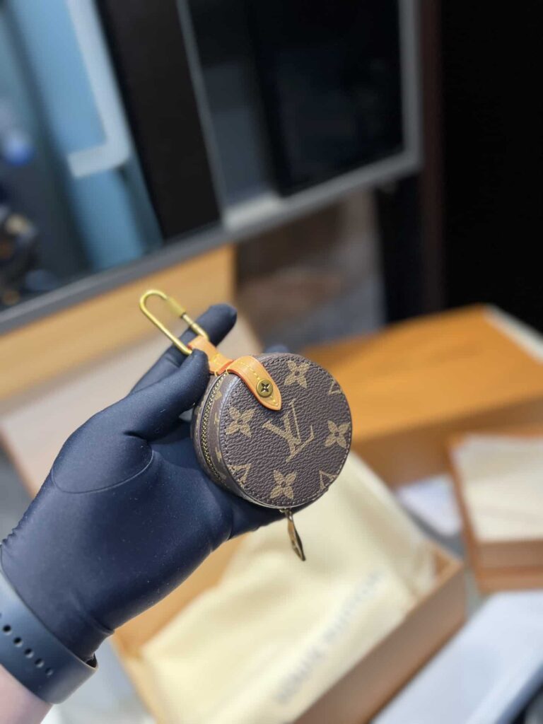 Louis Vuitton Around Zipper Case Porte Monnaie Monogram Brown M68524 - Image 5