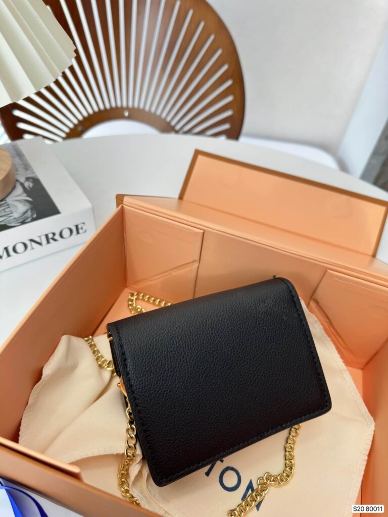 Louis Vuitton Mini Mylockme Chain Pochette In Black Color 13Cm M69183 - Image 5