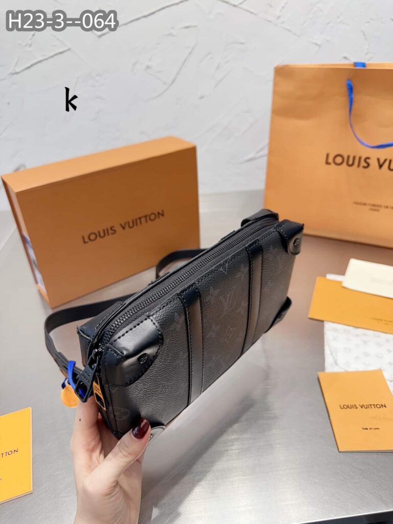 Louis Vuitton Soft Trunk Monogram Eclipse Canvas Black 23Cm M69838 - Image 5